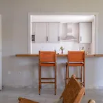 Apartamento Con Piscina. Los Naranjos De Marbella